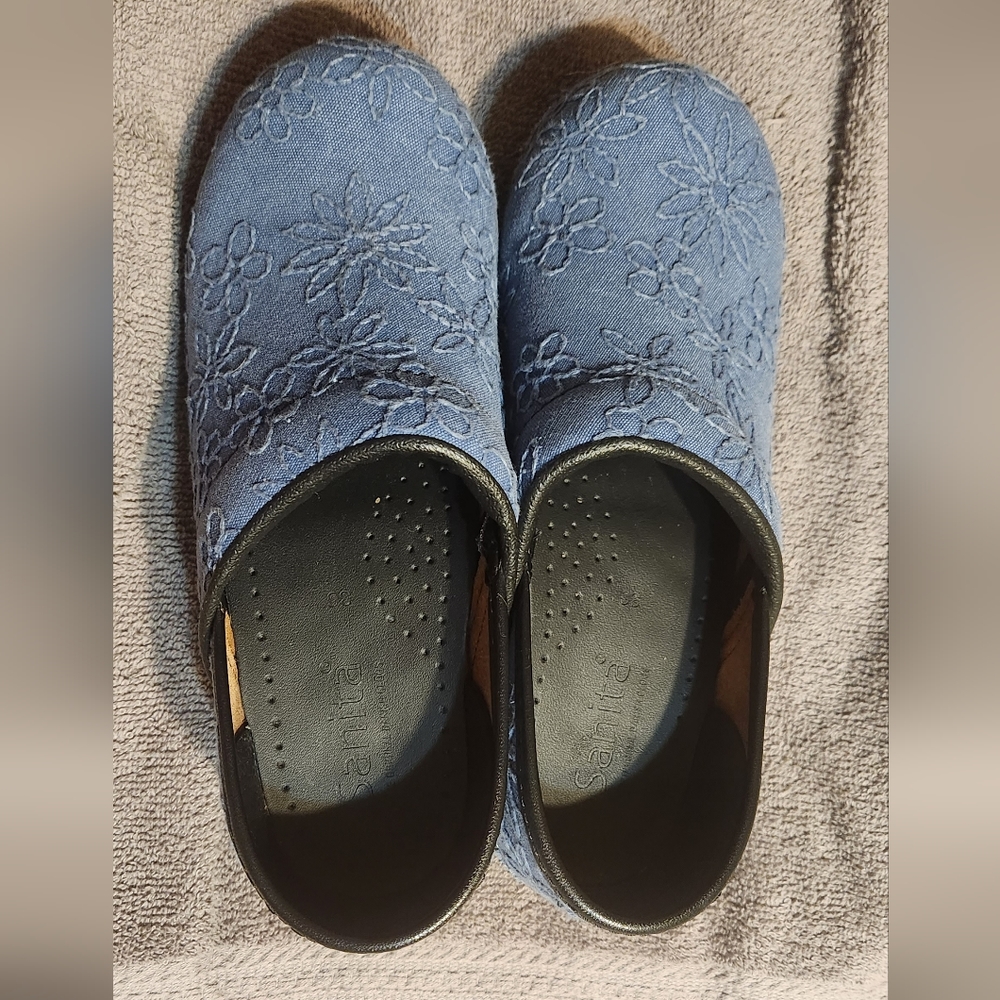 Sanita Blue Clog Shoes size 36 Like new